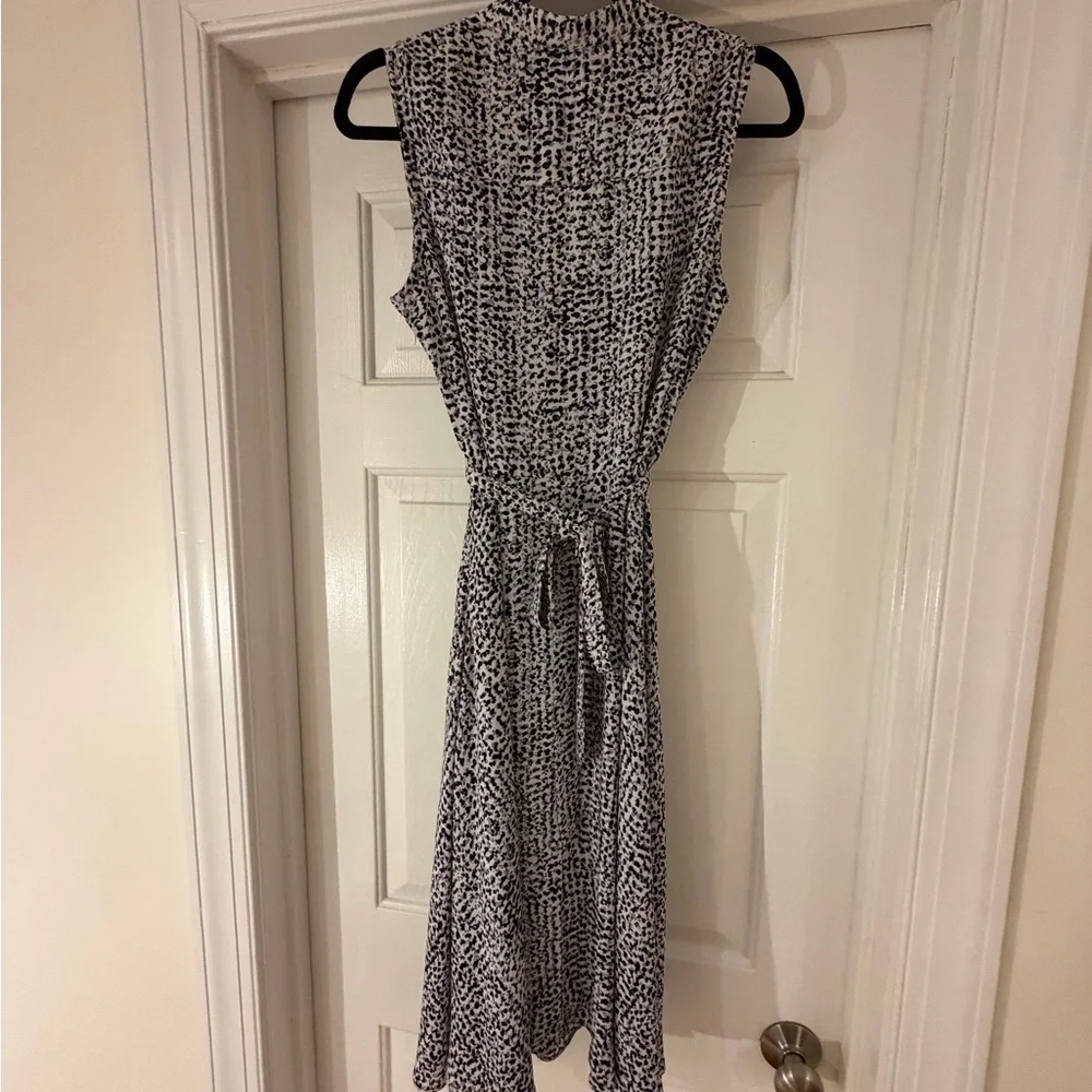 Nanette Lepore Black and White Leopard Fit Flare Sz8 belted, sleeveless dress